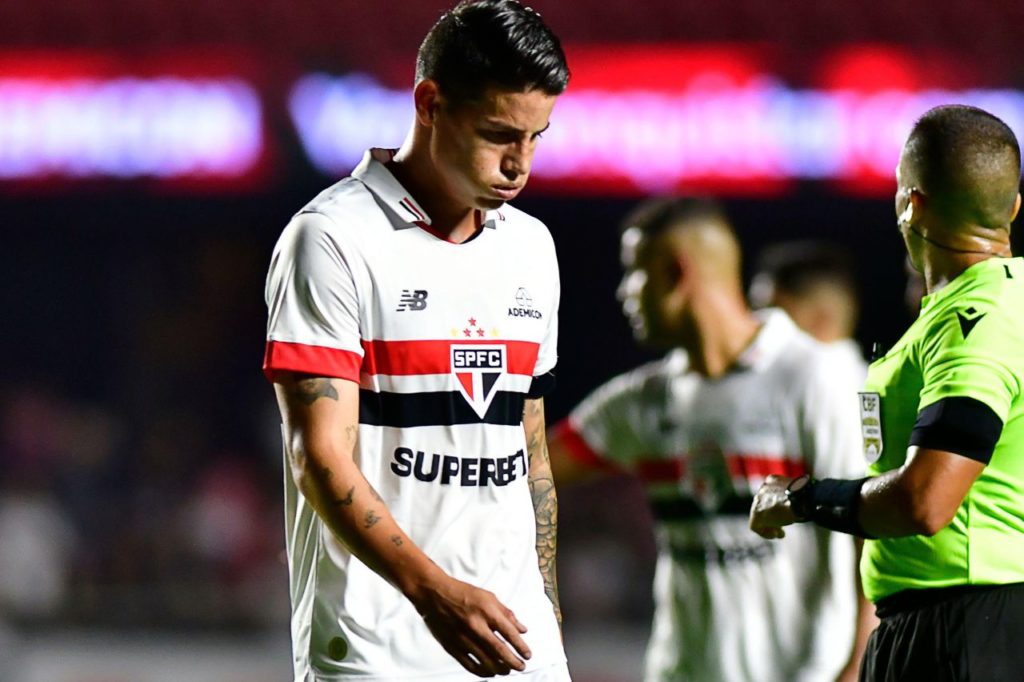 Colombiano James Rodríguez em jogo do São Paulo