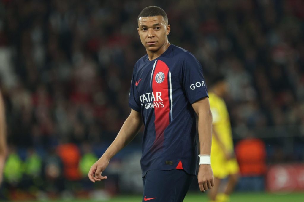 Kylian Mbappé em jogo do Paris Saint-Germain