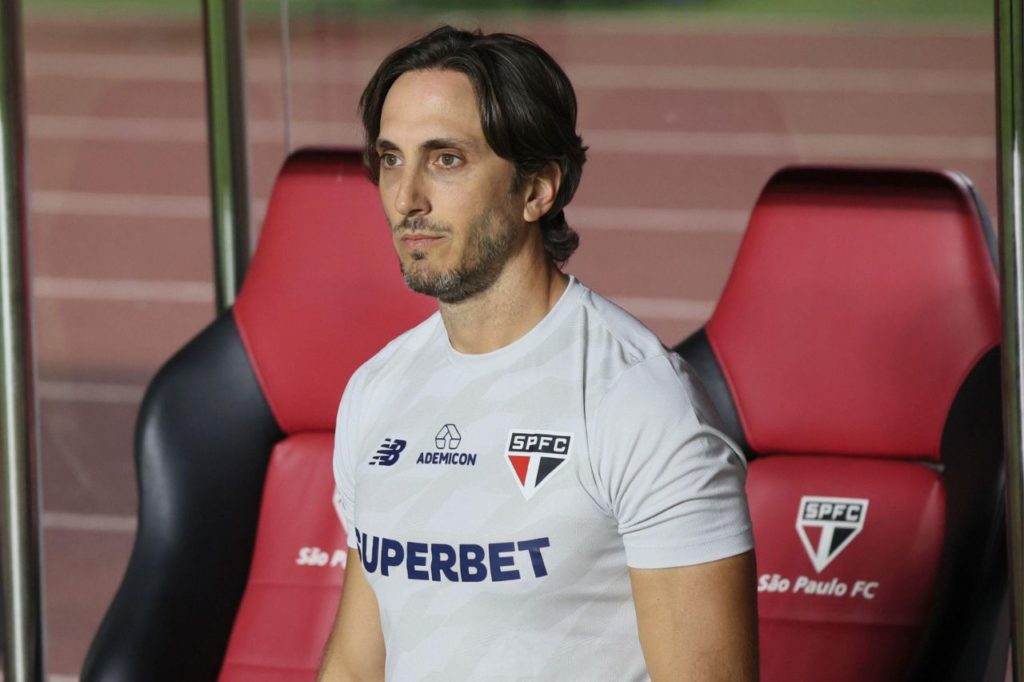 Luis Zubeldía no comando do São Paulo na Libertadores