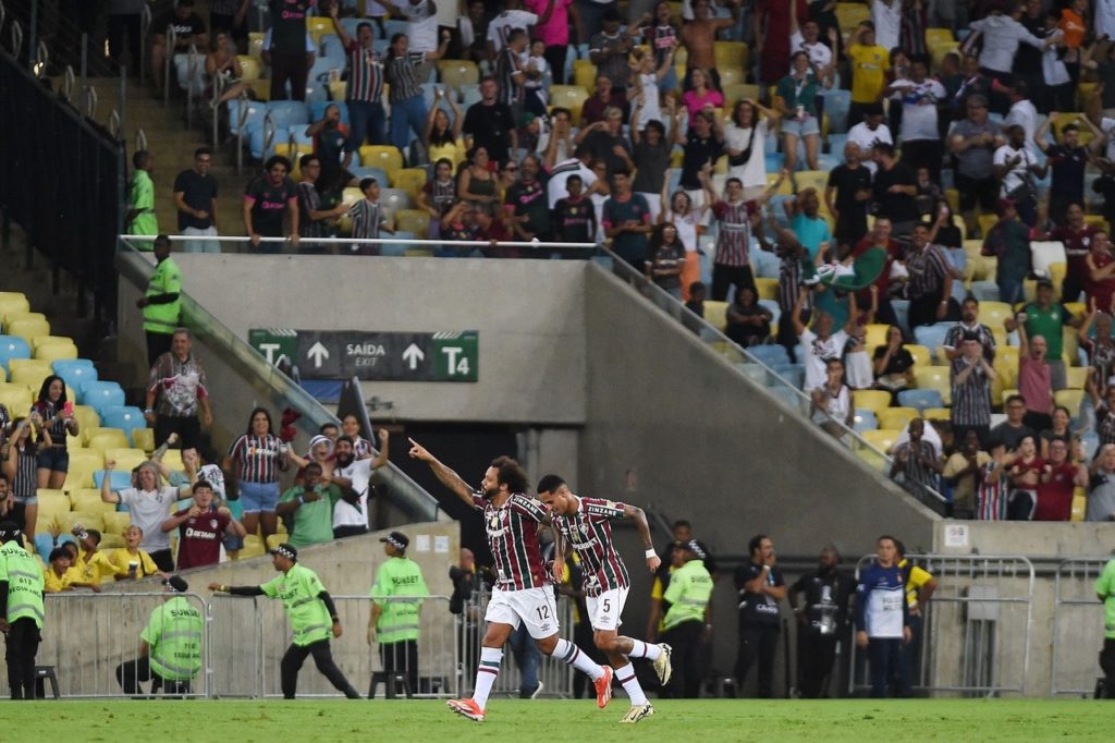 Marcelo, do Fluminense, comemorando um dos gols marcados por ele na temporada.