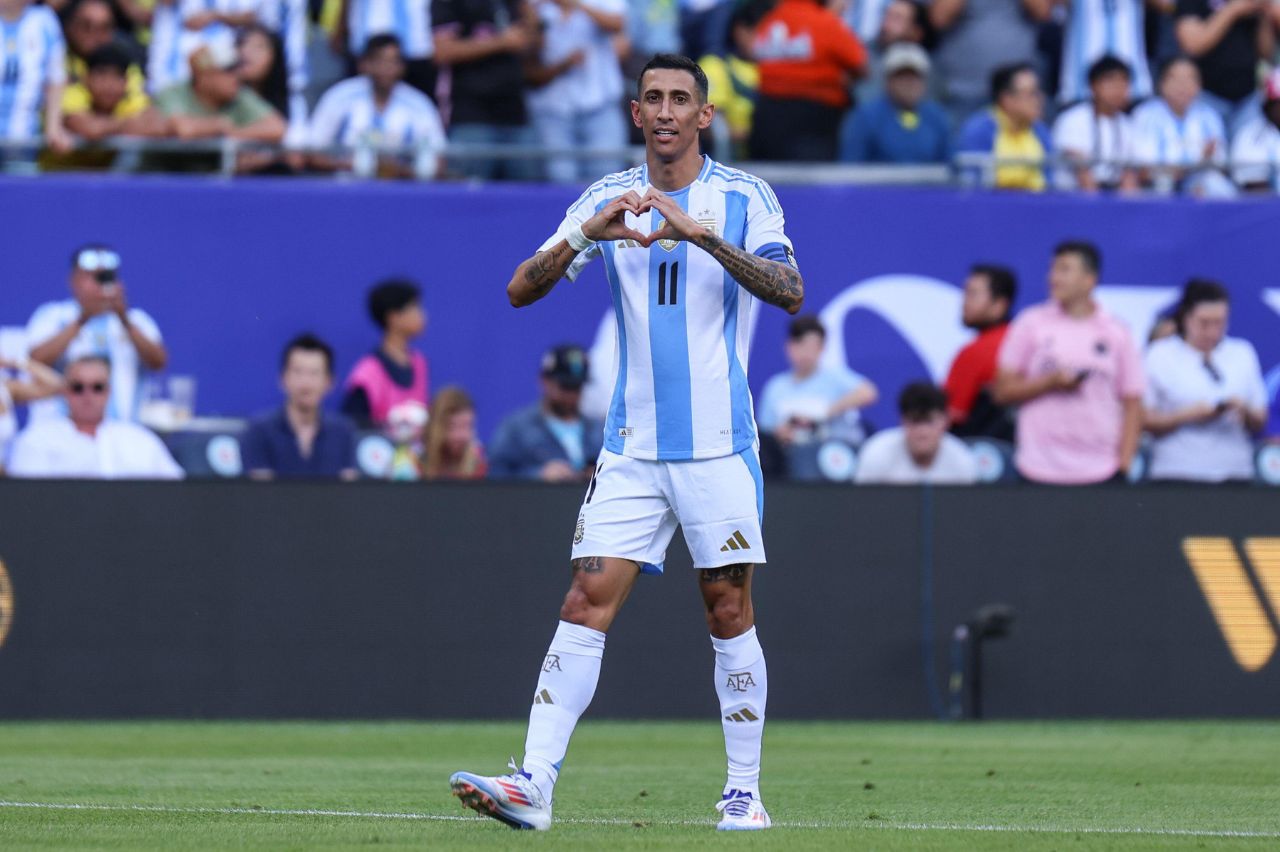 Argentina bate o Equador em amistoso com gol de Di María