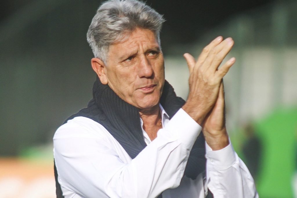 Técnico Renato Portaluppi no comando do Grêmio na Libertadores