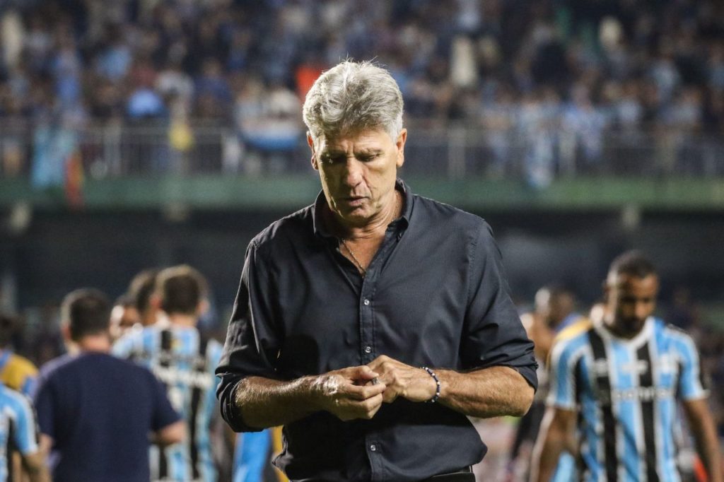 Técnico Renato Portaluppi no comando do Grêmio