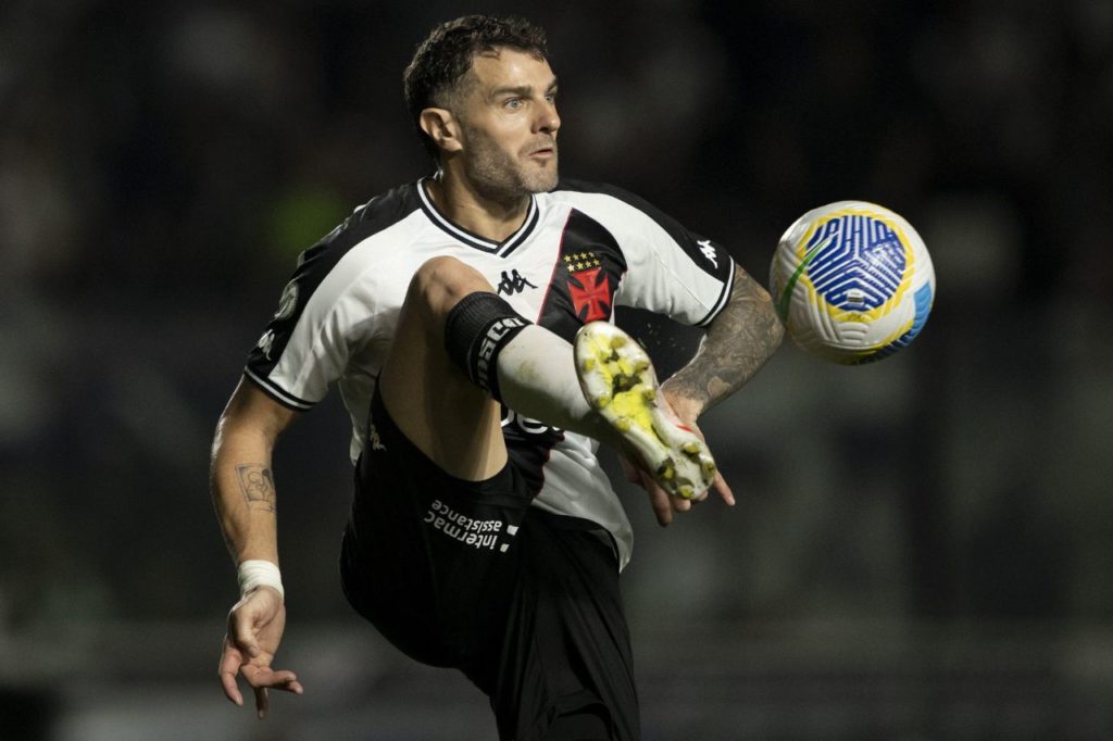 Pablo Vegetti em ação pelo Vasco no Brasileirão