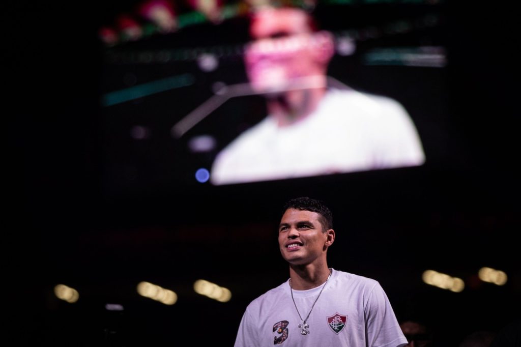 Thiago Silva, do Fluminense, sorrindo em sua apresentação no clube.