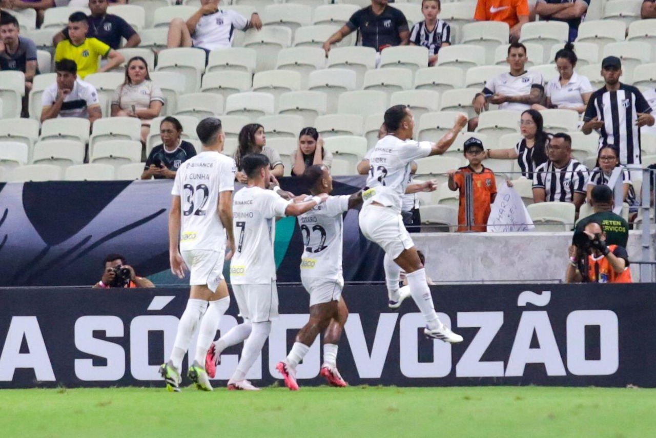 Com gol de Otero, Santos vence o Ceará e lidera a Série B