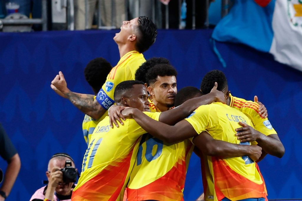 James Rodríguez, da Colômbia, comemorando um dos gols marcados pela equipe na Copa América de 2024.