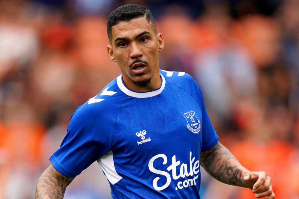 Volante Allan quando jogava pelo Everton, da Premier League