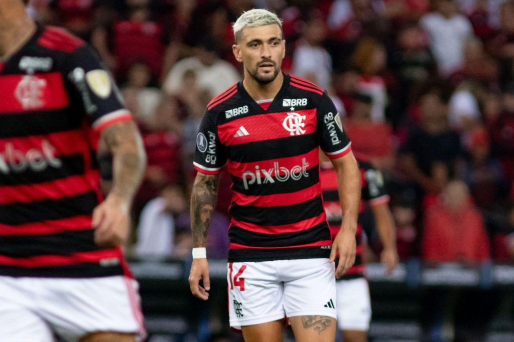 Arrascaeta em jogo do Flamengo no Brasileirão