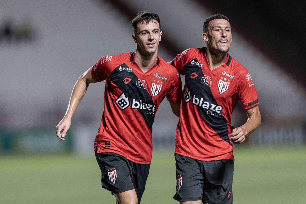 jogadores do atlético goianiense