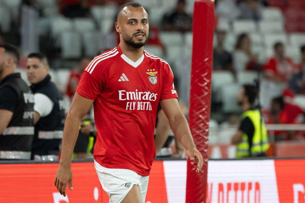 Atacante Arthur Cabral em jogo do Benfica de Portugal