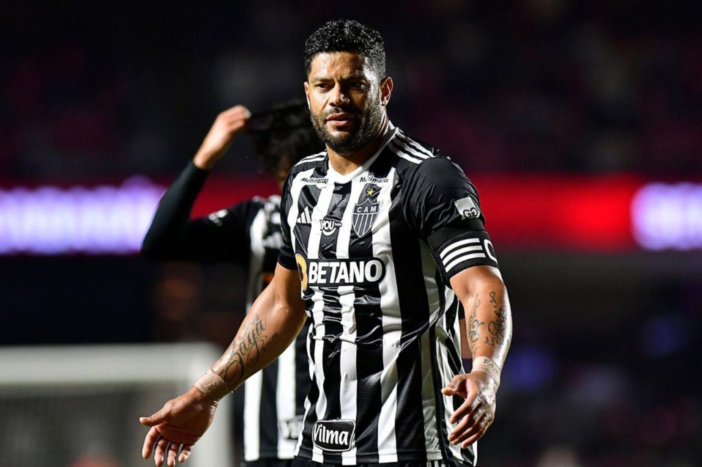 Atacante Hulk em jogo do Atlético-MG