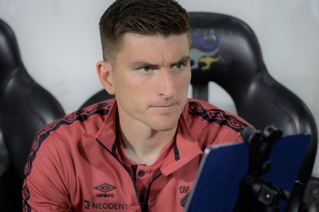 Técnico Martín Varini no comando do Athletico Paranaense