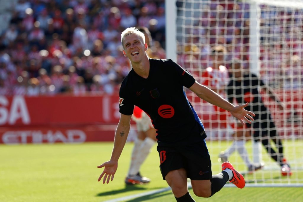 Dani Olmo, do Barcelona, comemorando um dos gols marcados pelo time em uma rodada do Campeonato Espanhol.