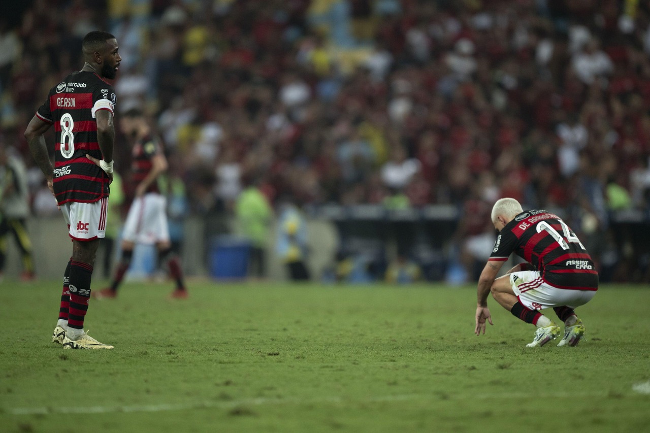 Libertadores: Flamengo joga mal, perde para o Peñarol e se complica