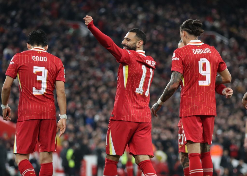 Salah, do Liverpool, comemorando um dos gols marcados pelo time na tempodada.