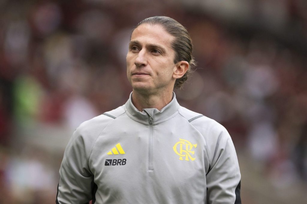 Filipe Luís no comando interino do Flamengo