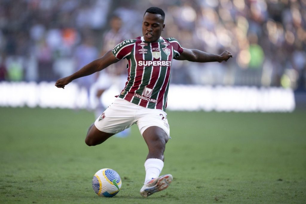 Atacante colombiano Jhon Arias em jogo do Fluminense