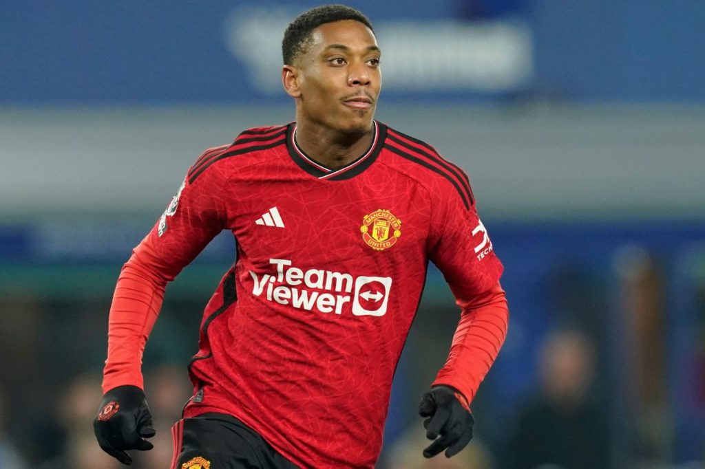 O atacante Anthony Martial em jogo do Manchester United