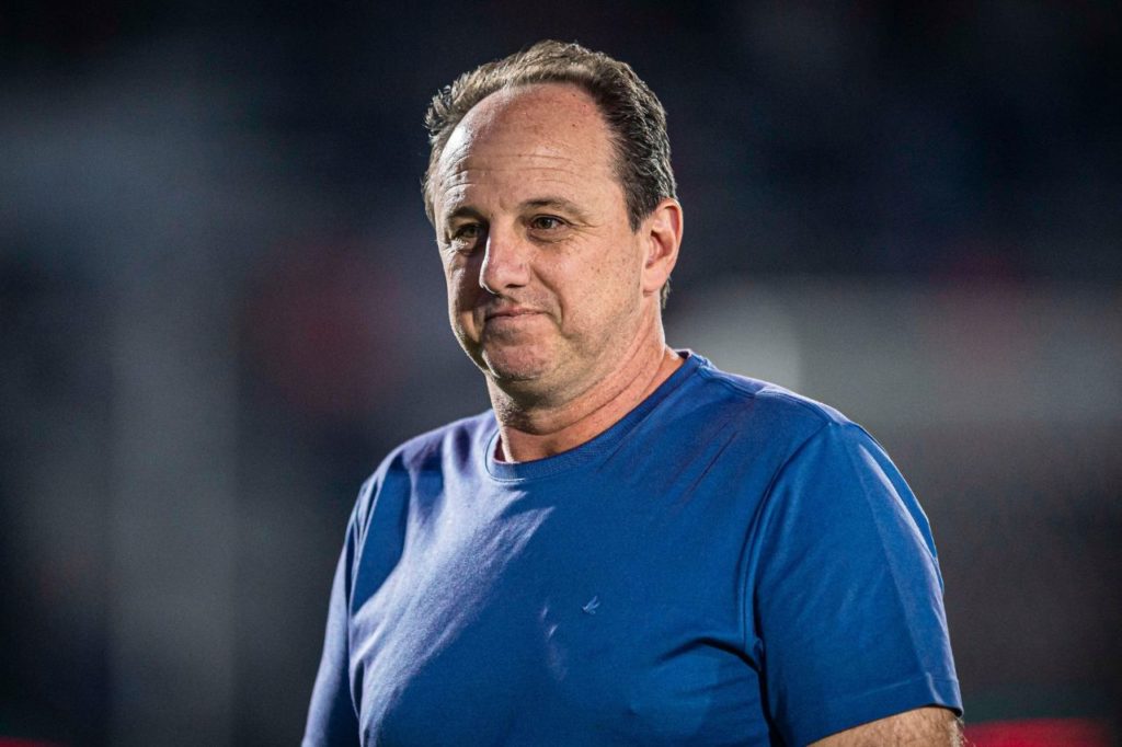 Técnico Rogério Ceni no comando do Bahia