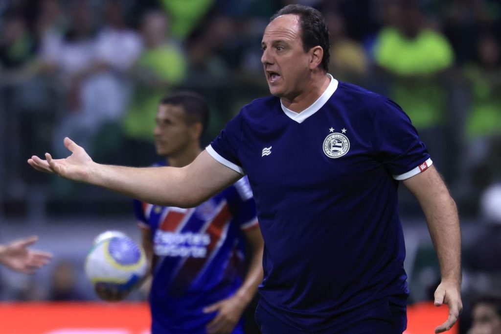 Técnico Rogério Ceni no comando do Bahia