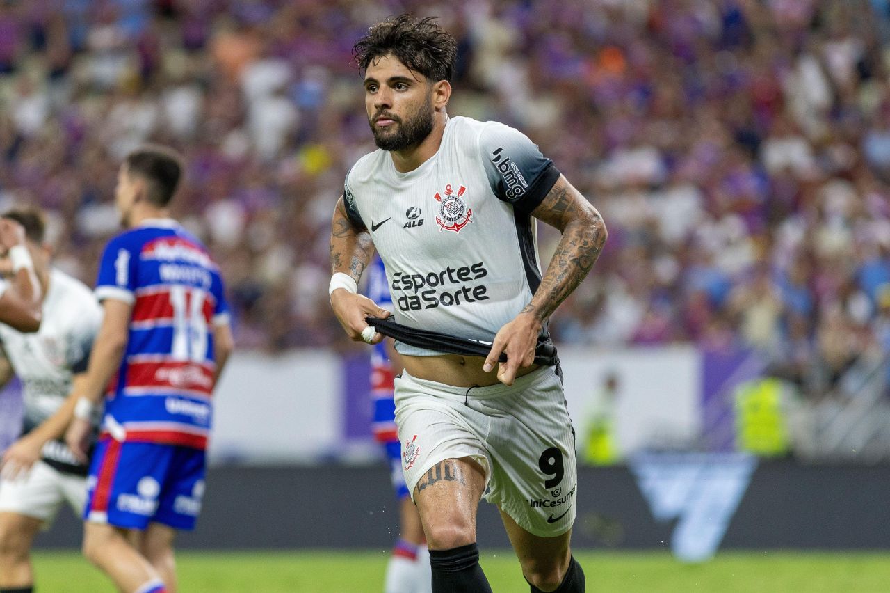 Corinthians vence o Fortaleza e fica perto da semifinal da Sula