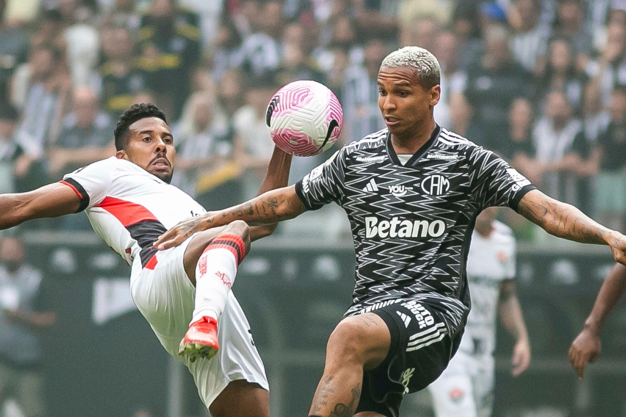 Vitória arranca empate do Atlético-MG pelo Brasileirão