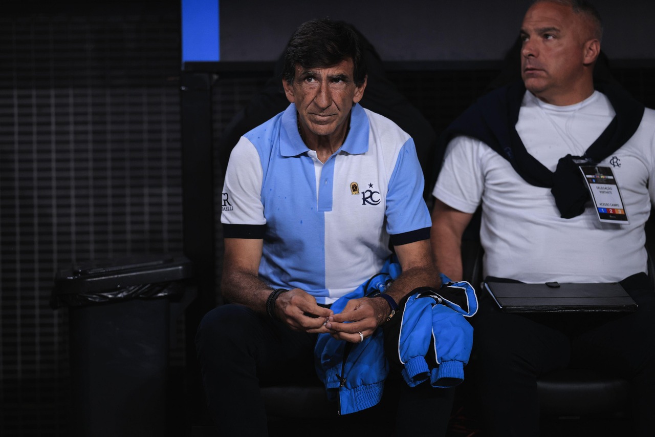 Racing: Gustavo Costas deve escalar o mesmo time da ida