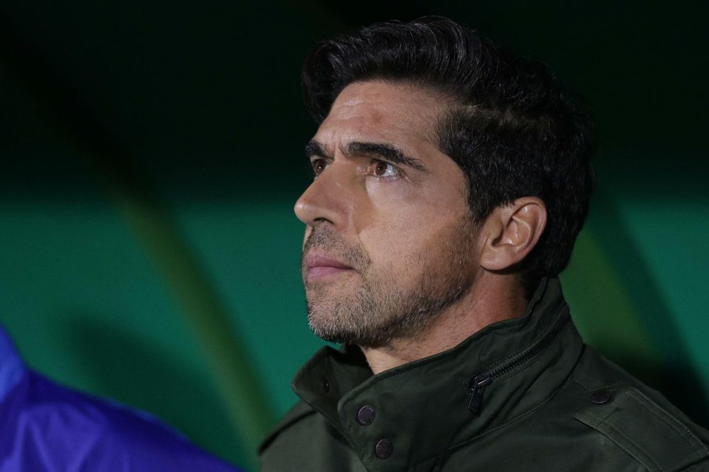 Técnico Abel Ferreira no comando do Palmeiras no Brasileirão