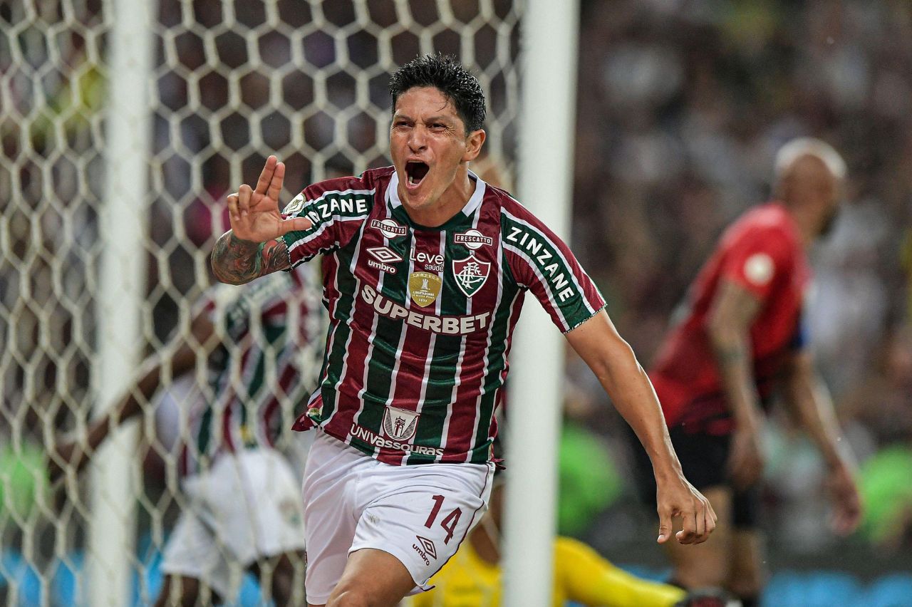 Fluminense vence com gol de Cano e complica o Athletico-PR