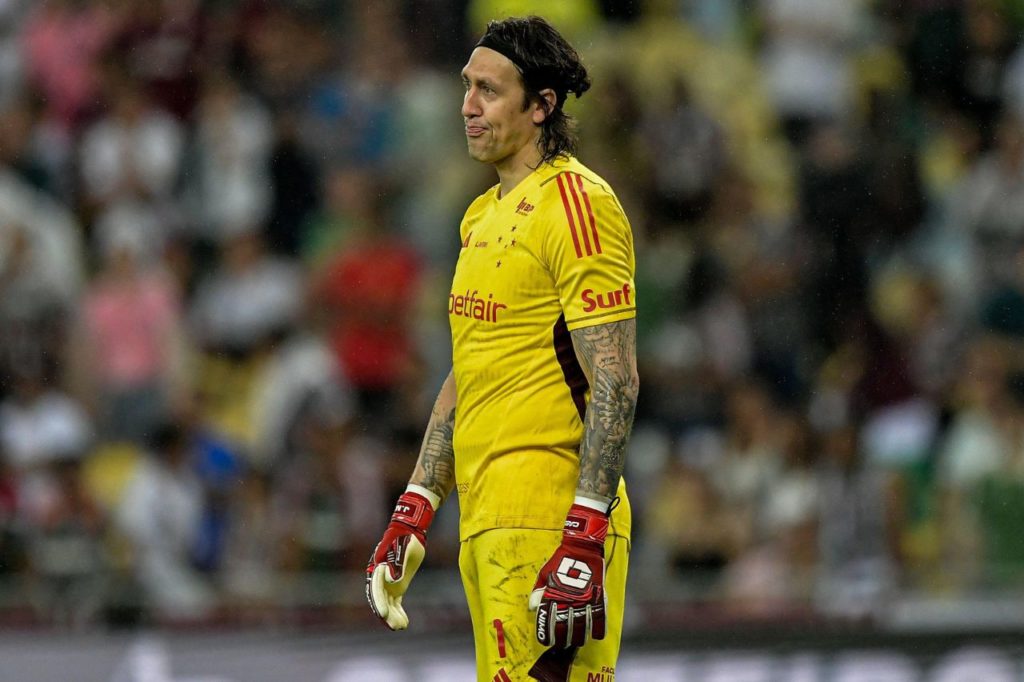 Goleiro Cássio em jogo do Cruzeiro no Brasileirão