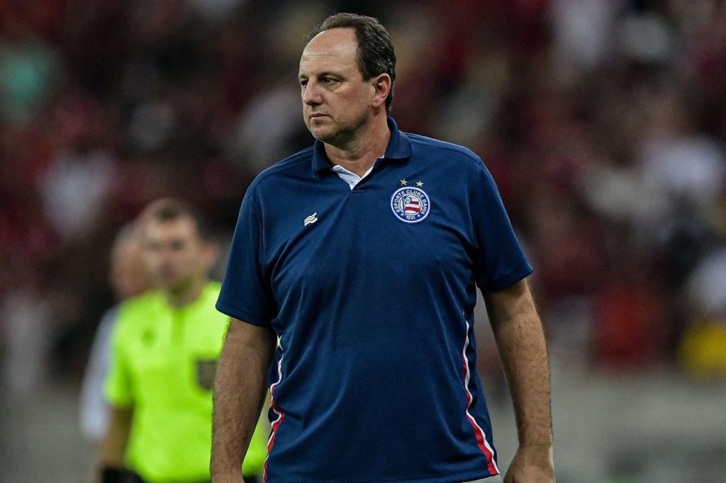 Técnico Rogério Ceni no comando do Bahia no Brasileirão