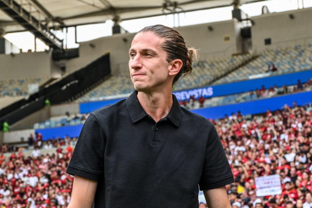 Técnico Filipe Luís no comando do Flamengo no Brasileirão