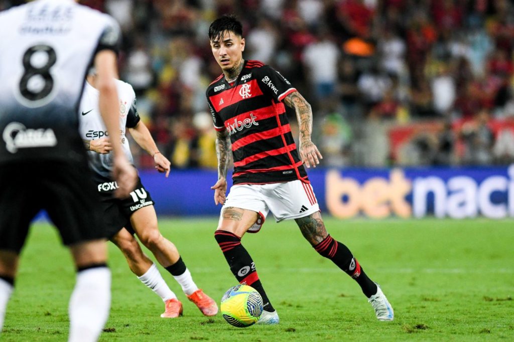 Volante Pulgar em jogo do Flamengo na Copa do Brasil