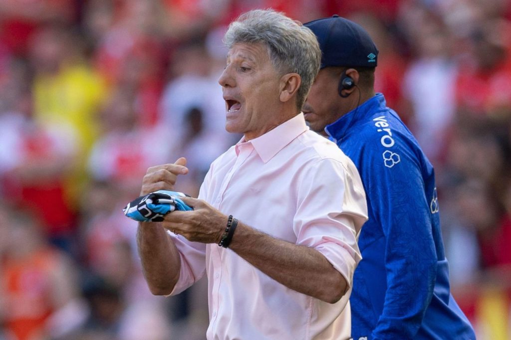 Técnico Renato Portaluppi no comando do Grêmio no Brasileirão