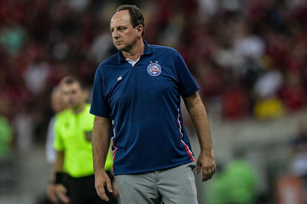 Técnico Rogério Ceni no comando do Bahia no Brasileirão