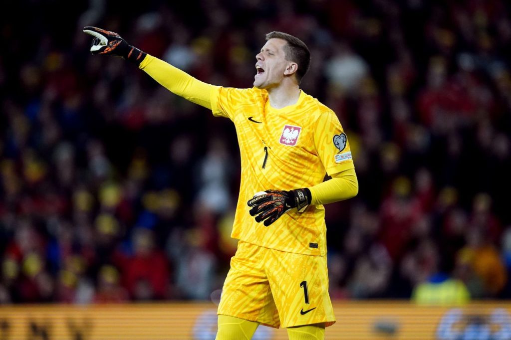 Goleiro Szczesny, ex-Juventus, em jogo da seleção da Polônia